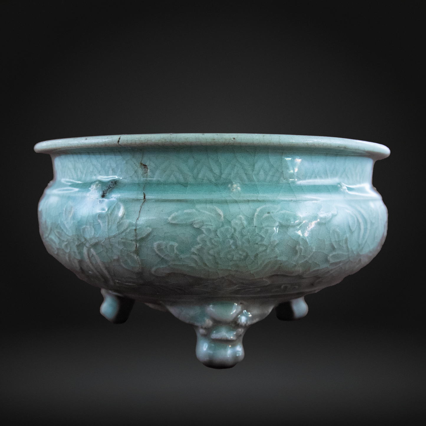 Ming Dynasty Longquan Celadon Tripod Censer, Large - 16thC