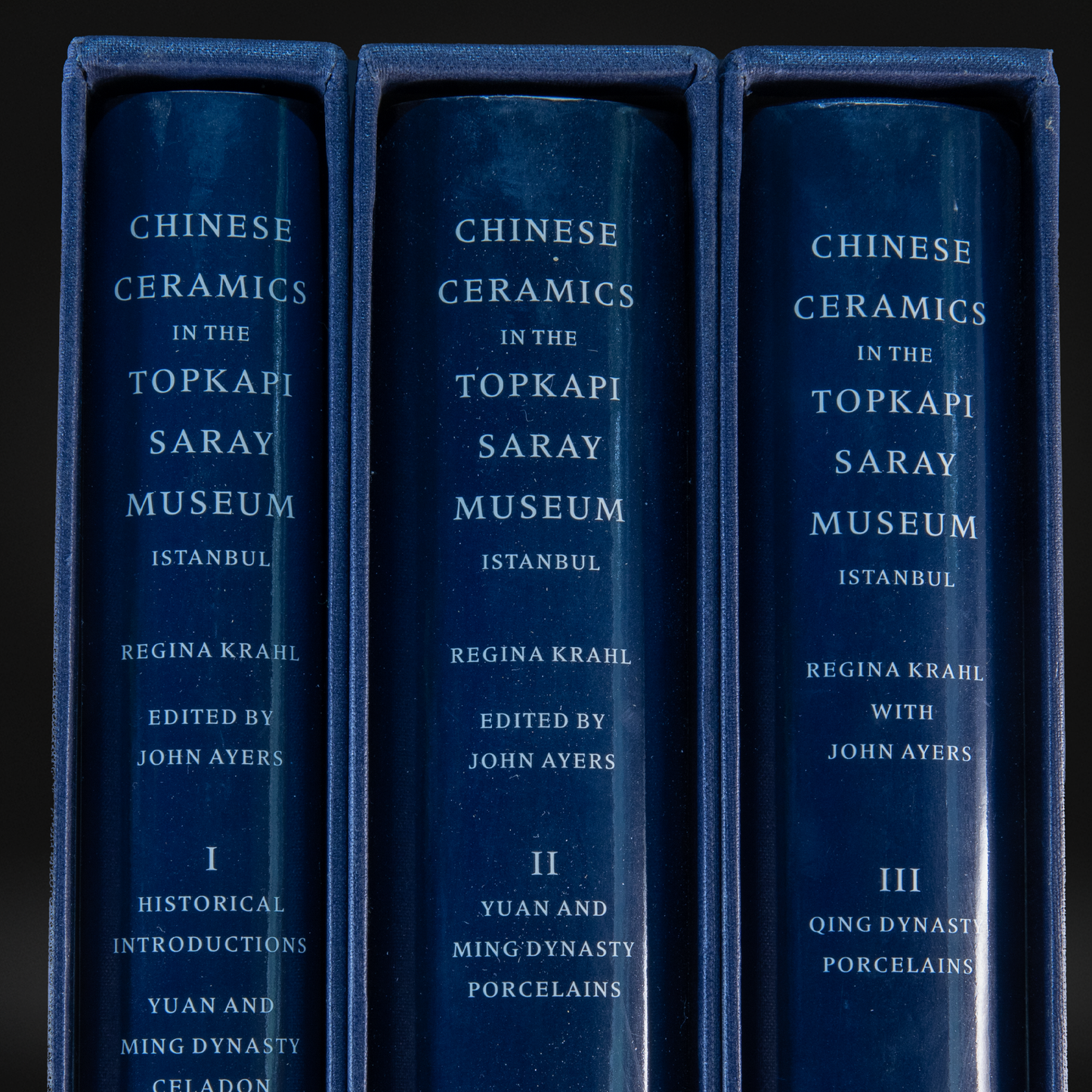 Chinese Ceramics in the Topkapi Saray Museum Istanbul: A Complete Catalogue (3 VOLUMES) ISBN: 9780856671845