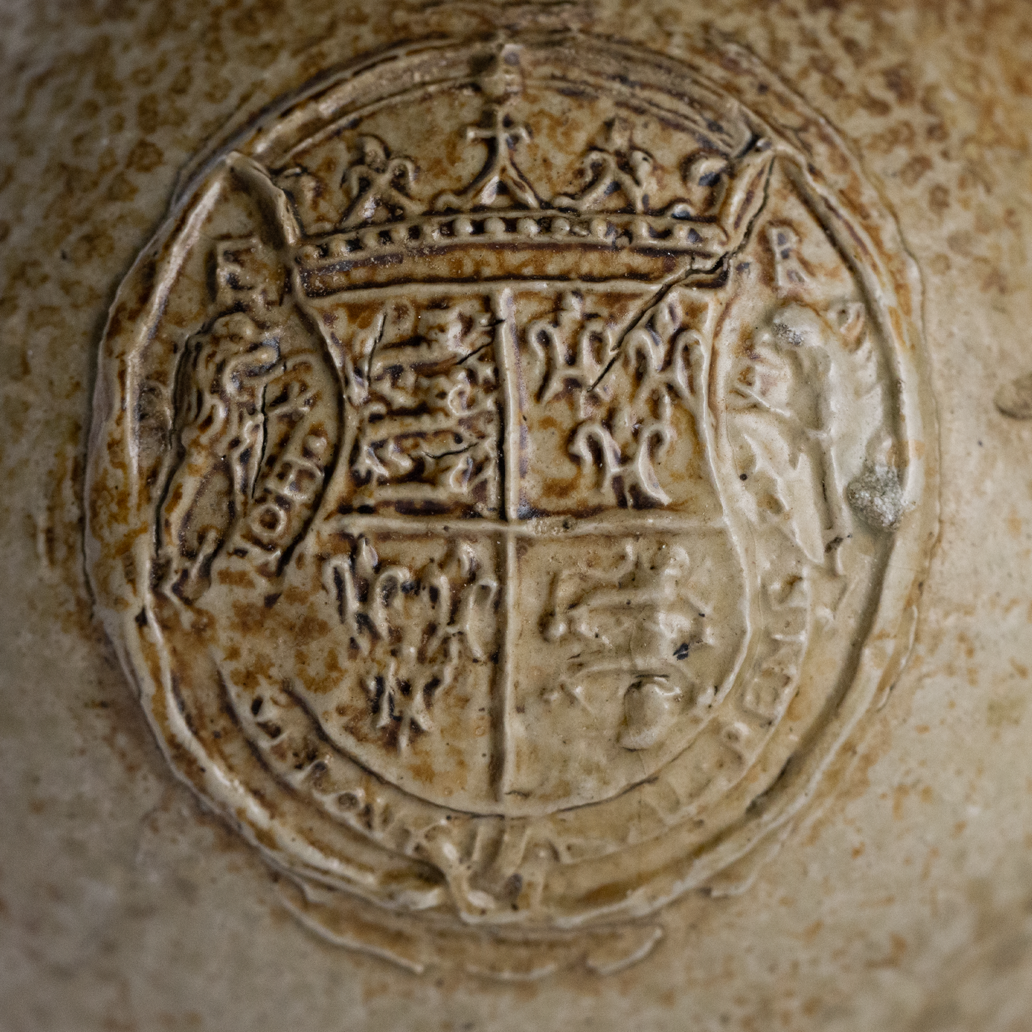 16th Century Bellarmine Bottle, ELIZABETH I Coat of Arms