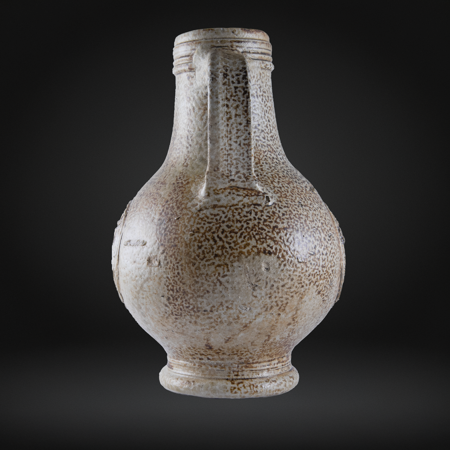 16th Century Bellarmine Bottle, ELIZABETH I Coat of Arms