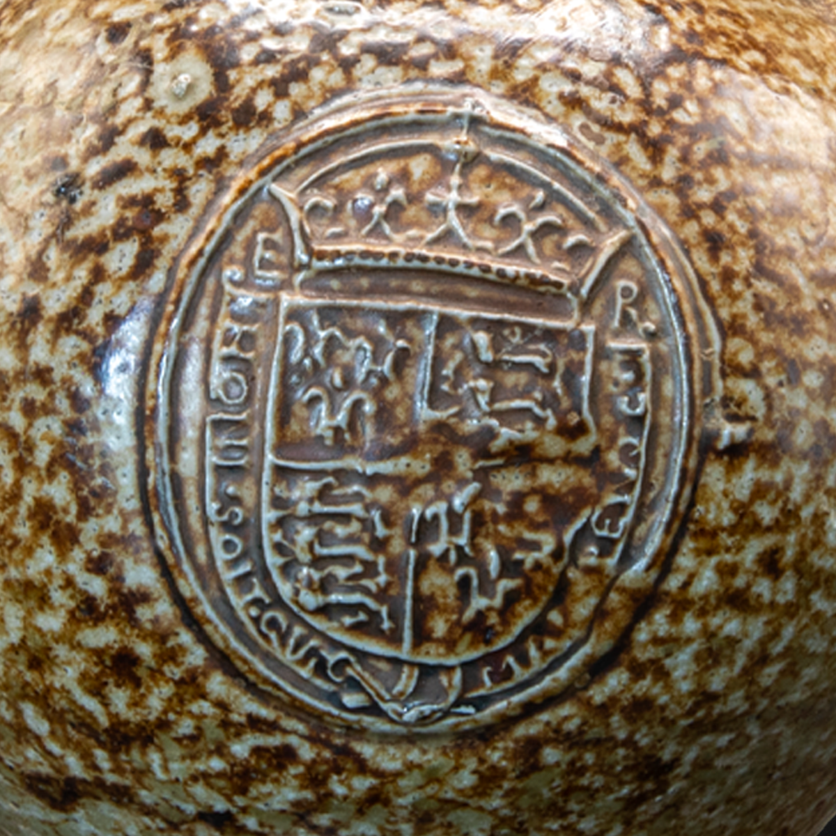 16th Century 3x Medallion Bellarmine Bottle, ELIZABETH I Coat of Arms